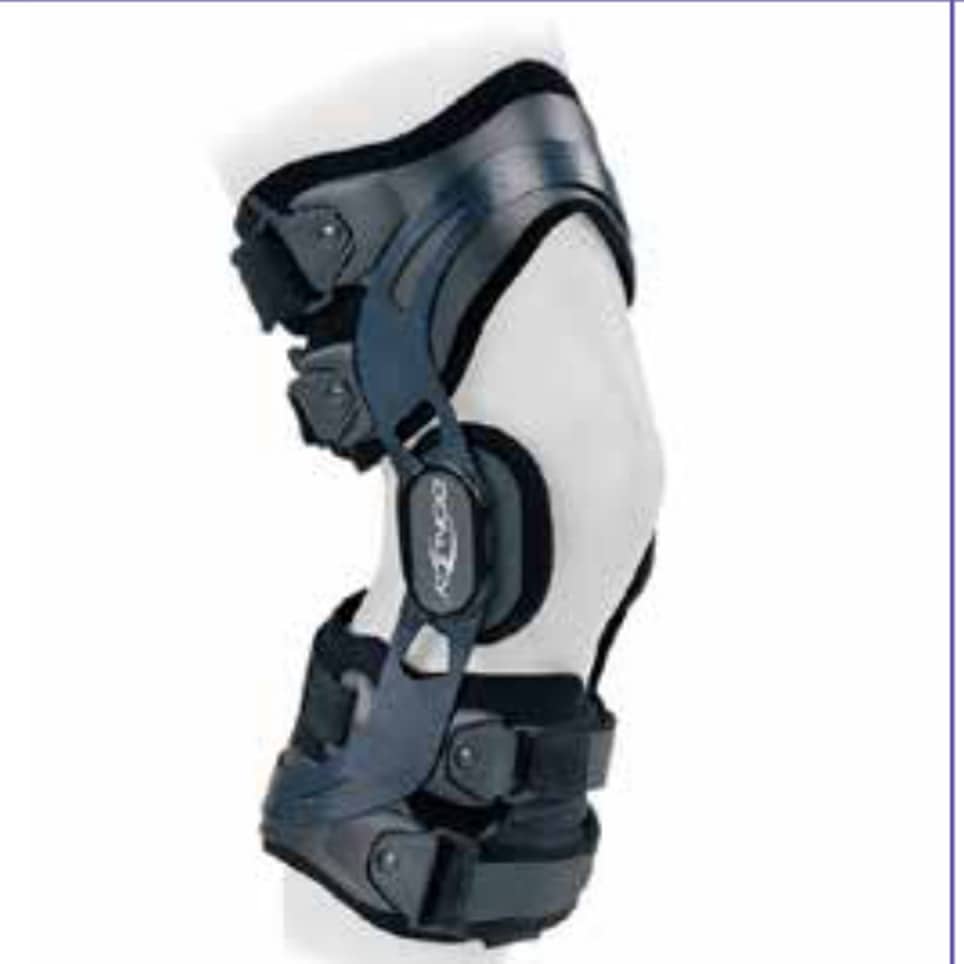 ACL EVERYDAY – מייצב ברך קשיח לפגיעות ברצועות ACL / MCL / LCL